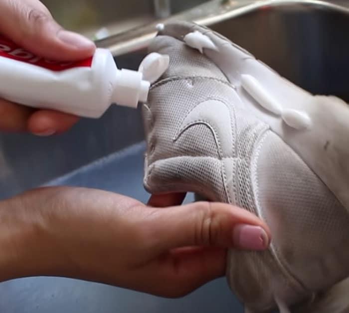 Clean White Shoes With Toothpaste - DIY Shoe Cleaner