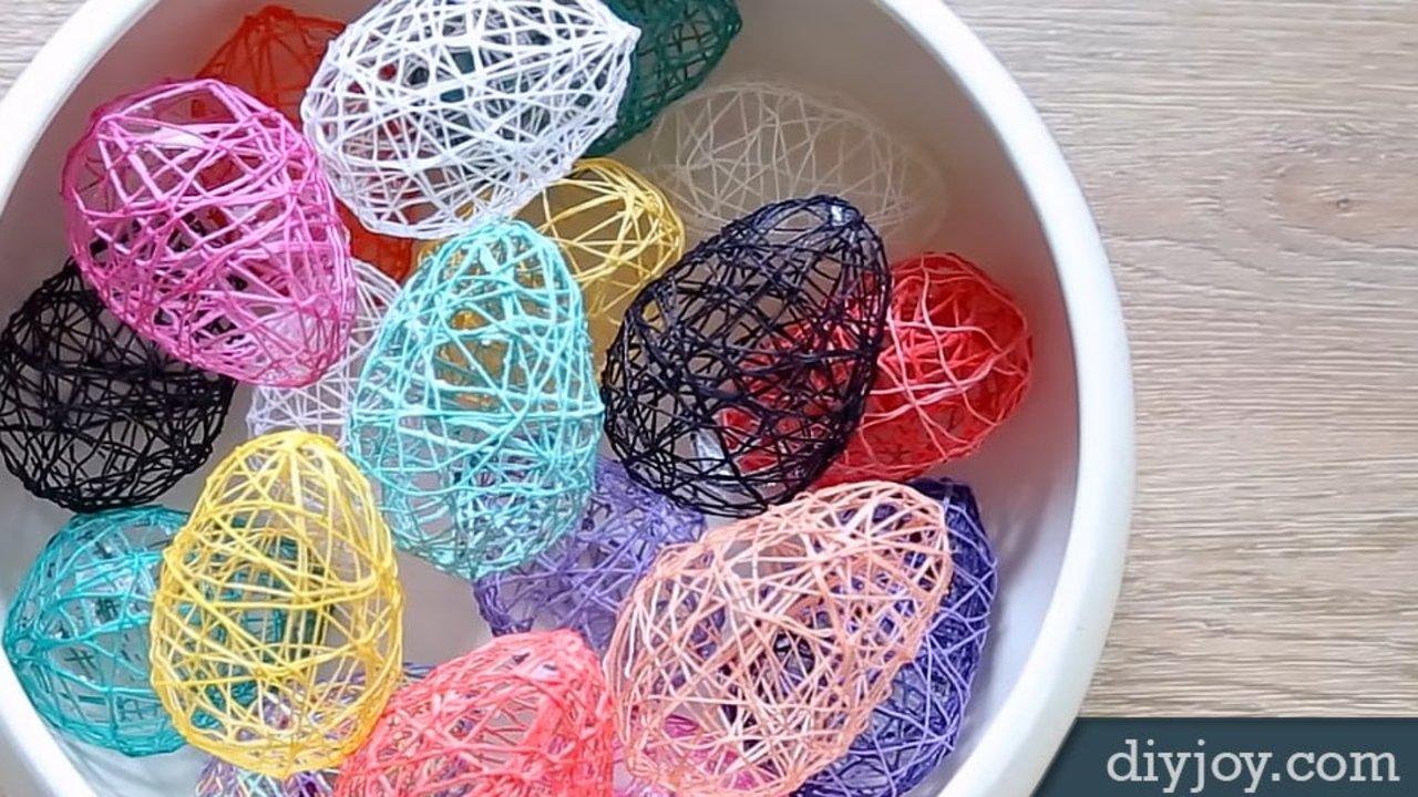 DIY Yarn Easter Eggs Decoration