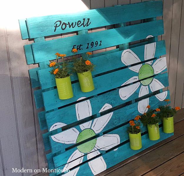 Pallet Sign and Planter All In One, a favorite country craft idea worth trying and a popular choice on this list