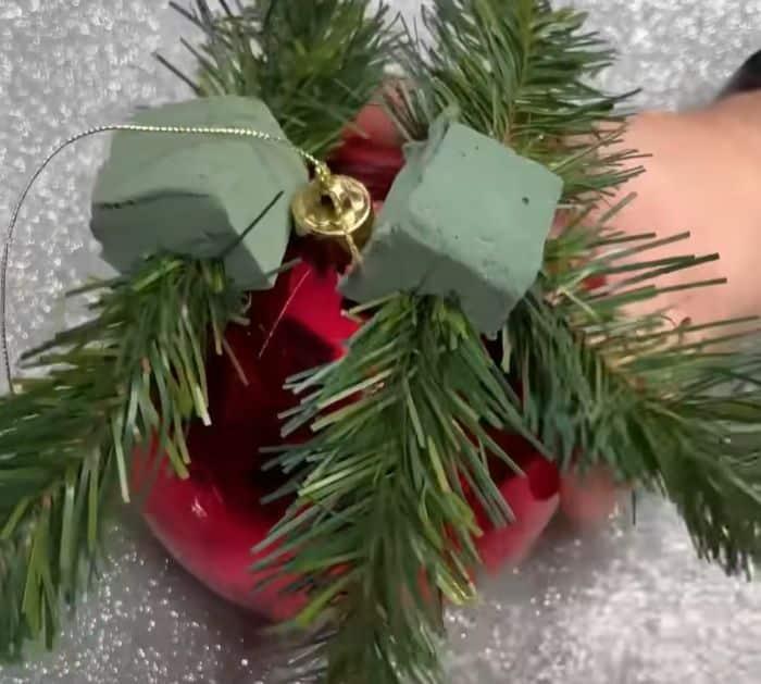 How to Make Hanging Christmas Ball Ornament