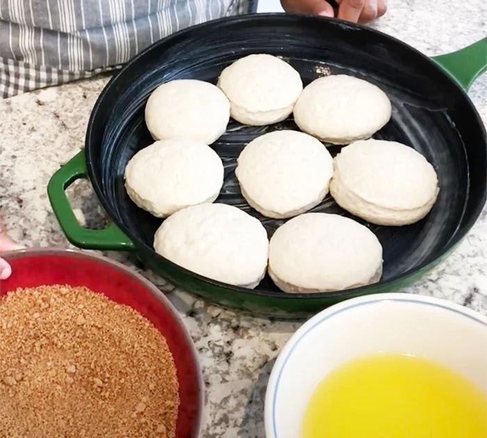 Easy Apple Pie Biscuits - Simple and Delicious Recipe | Cozy Comfort Food | Apple Recipes