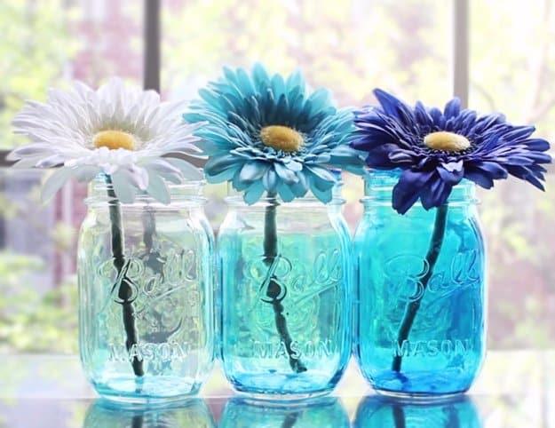 Ombre Mason Jars, a creative way to repurpose an old jar and a charming handmade gift for summer and it looks great in person