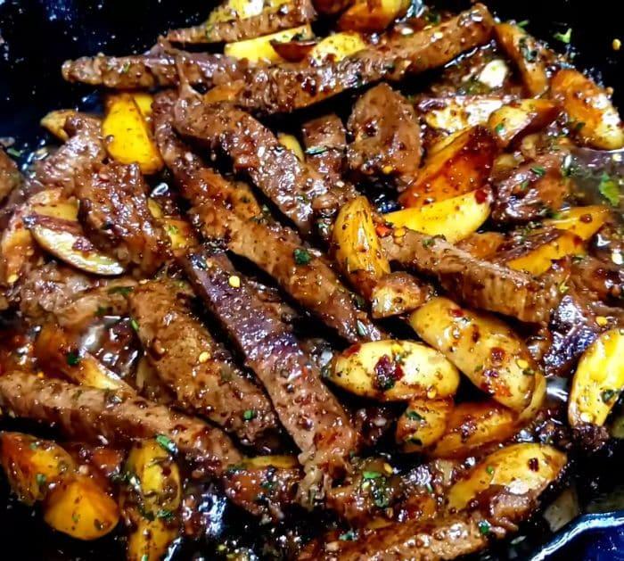 How To Make Skillet Garlic Butter Steak and Potatoes