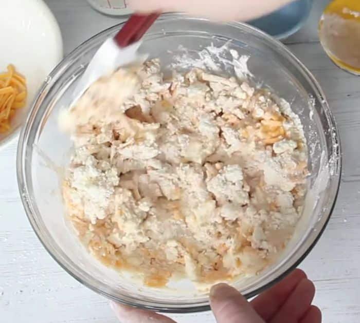 Easy to Make Garlic Cheddar Drop Biscuits