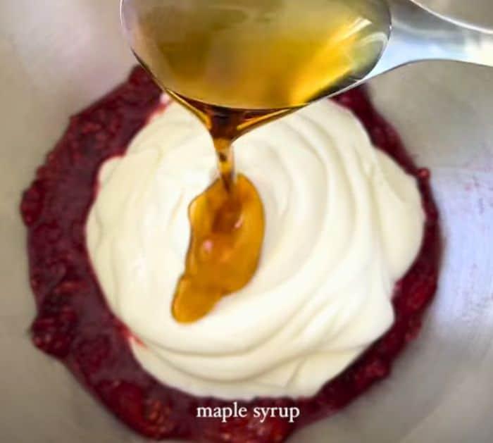 Easy Berry Frozen Yogurt Bark Ingredients