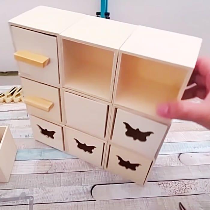 DIY Mini Wooden Chest - DIY Jewelry Box - Eas Dollar Tree Ideas