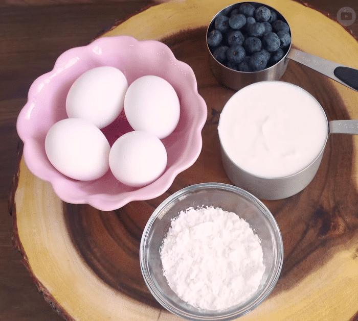 How to Make Blueberry Yogurt Cake