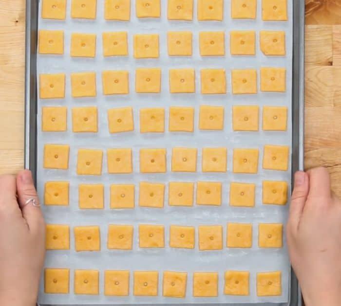 How to Make Cheese Crackers