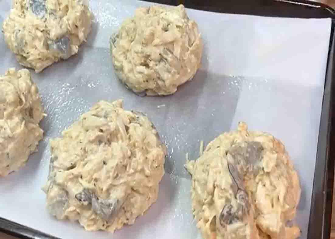 Assembling the crabcakes