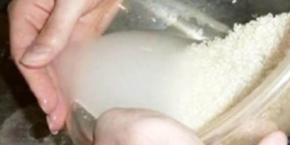She Shows Us An Amazing Skin Treatment…If You Do This At Least Once A Week Your Face Will Be 10 Years Younger!