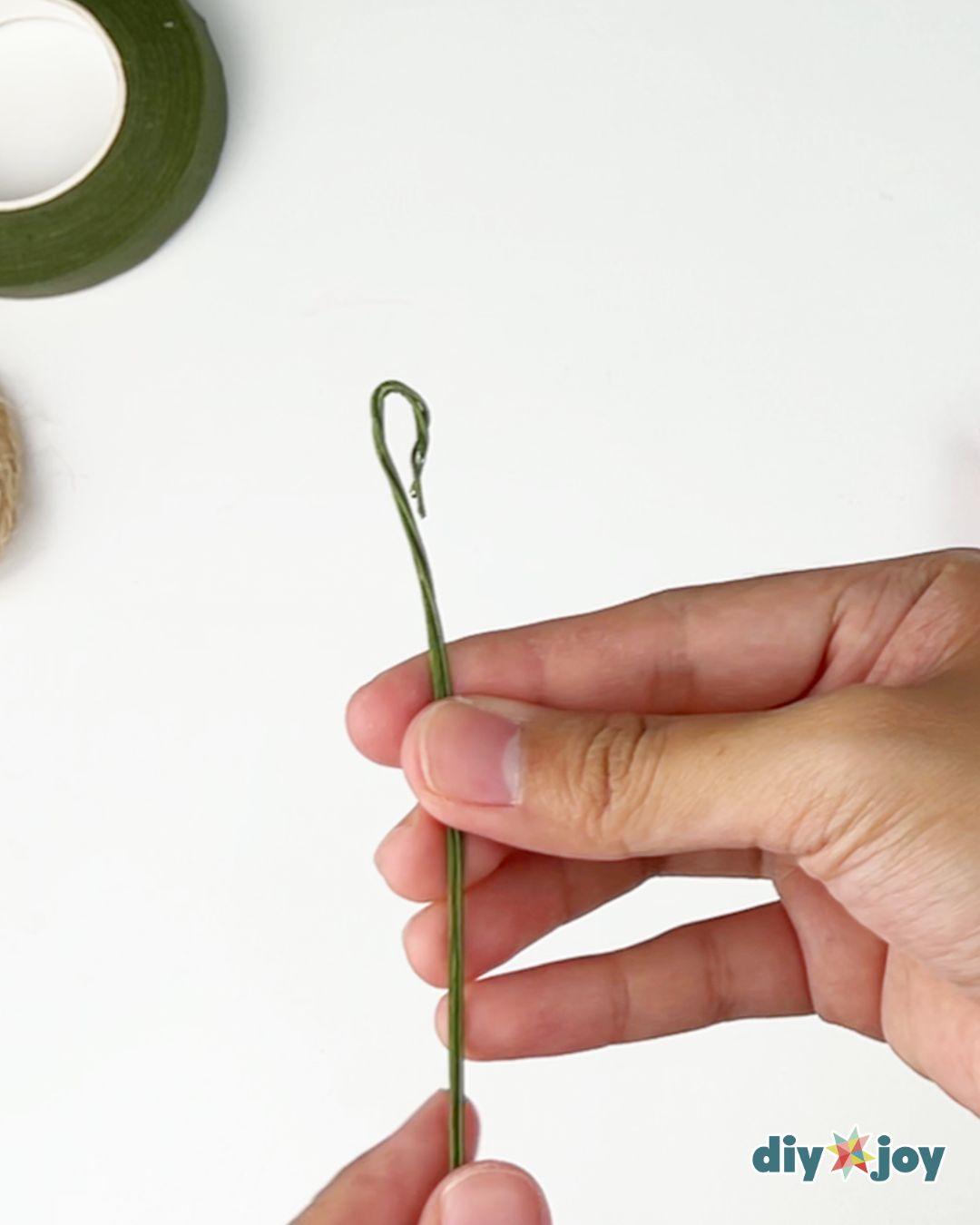 Homemade Crepe Paper Flowers — making the stem
