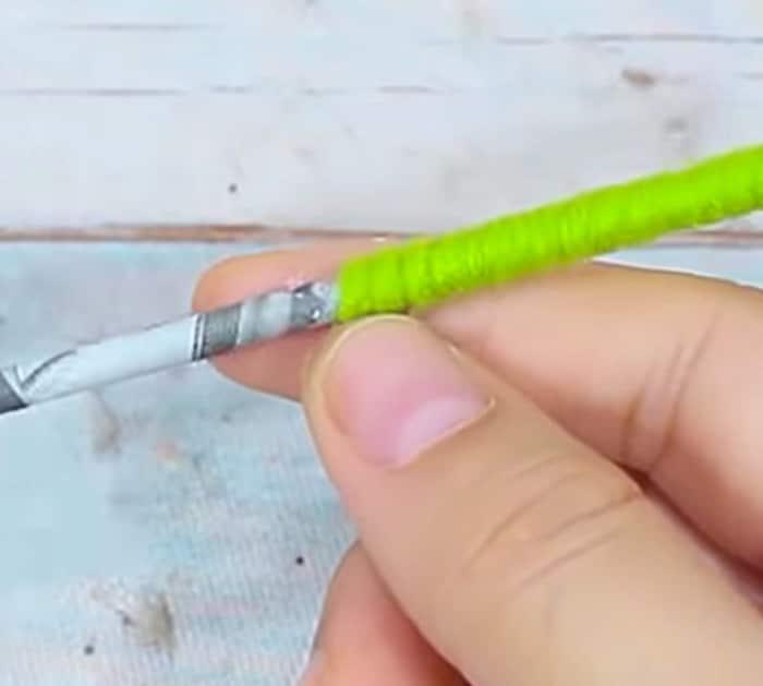 Make a beautiful jewelry box out of recycled materials