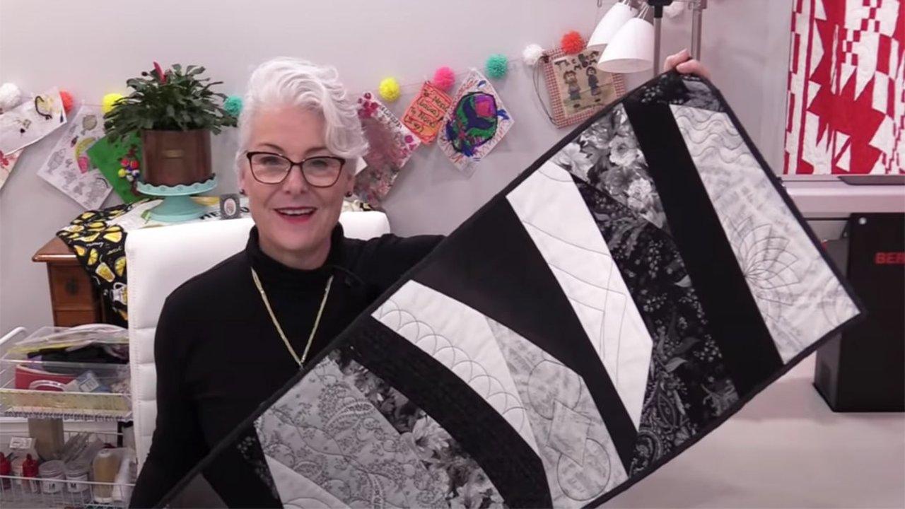 How to Make a “Stitch n’ Flip” Table Runner