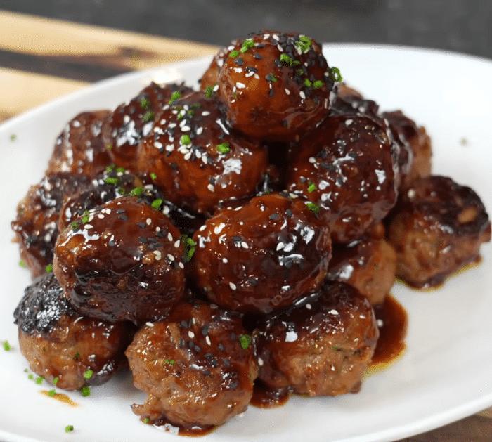 How to Make Sweet & Spicy Meatballs