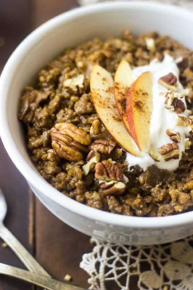 Healthy Crockpot Meals for Breakfast - Easy Slow Cooker Oatmeal - DIY Projects & Crafts by Sueeye at
