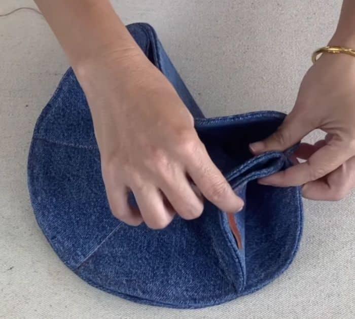 How to make a sewing kit using old denim