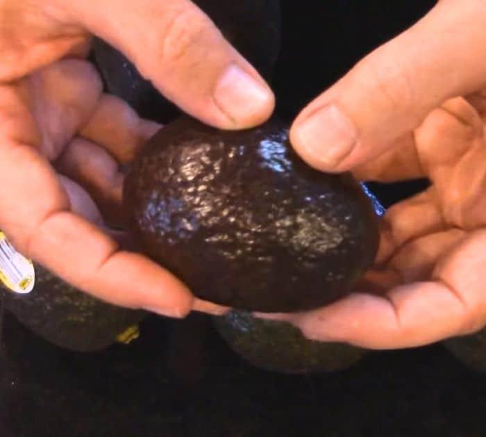 How to Tell If an Avocado is Ripe