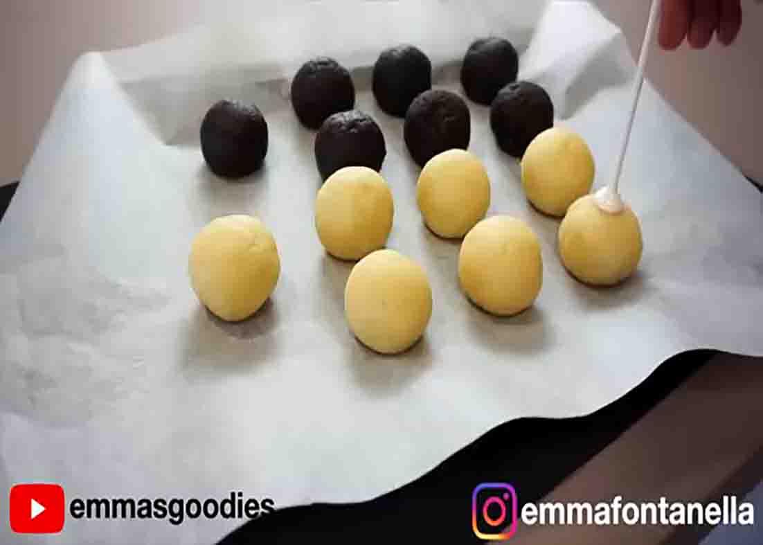 Forming the cake into balls