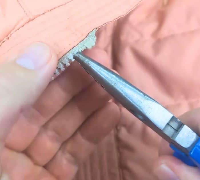 What You Need to Fix a Broken Zipper