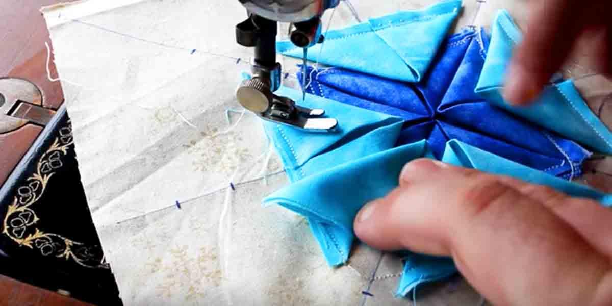 Sewing Tutorial: Folded Star Hot Pads