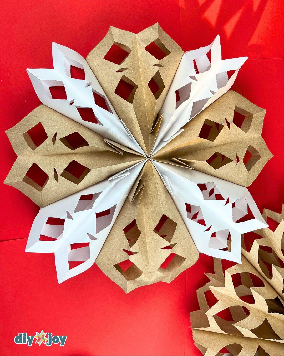 Easy Snowflake Paper Bags — diy snowflakes