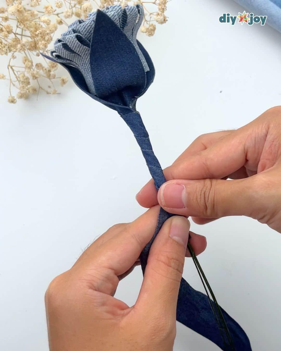 Easy Denim Flowers From Old Jeans — cover the stem