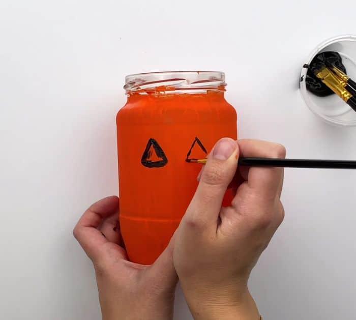 Easy To Make DIY Halloween Mason Jar
