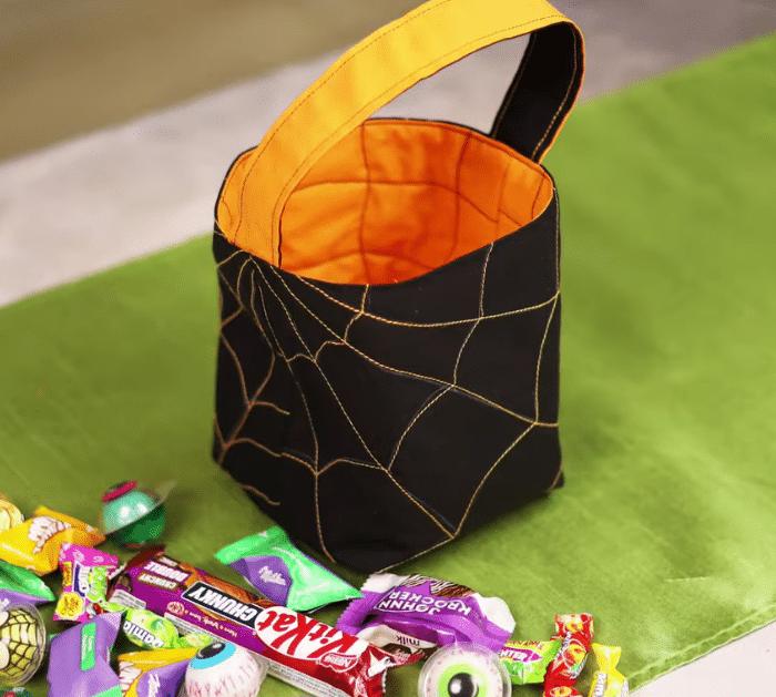 How to Make a Reversible Trick or Treat Bag