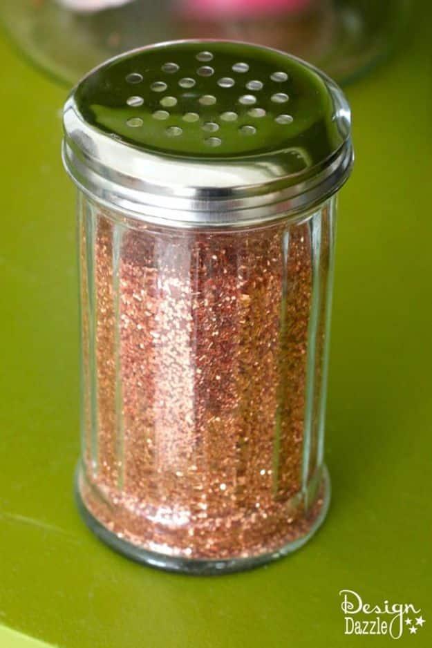 Glitter Dispenser, a craft room idea, simple enough for a first try and a small upgrade with a real visual payoff