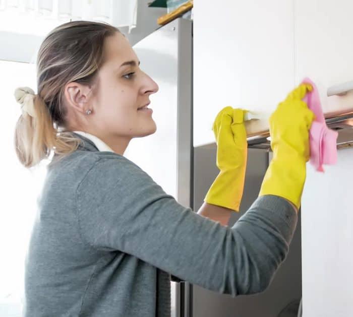 Easy Shaving Foam Cleaning Tips and Hacks