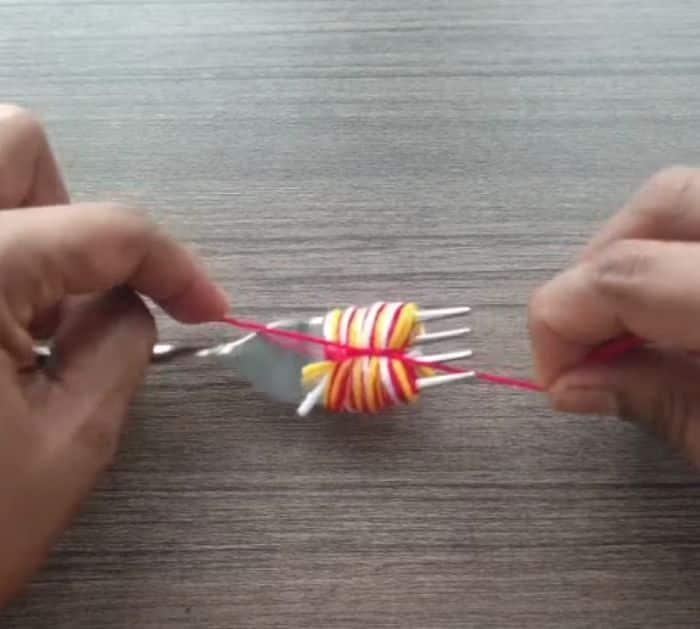Easy DIY Yarn Decor Ideas
