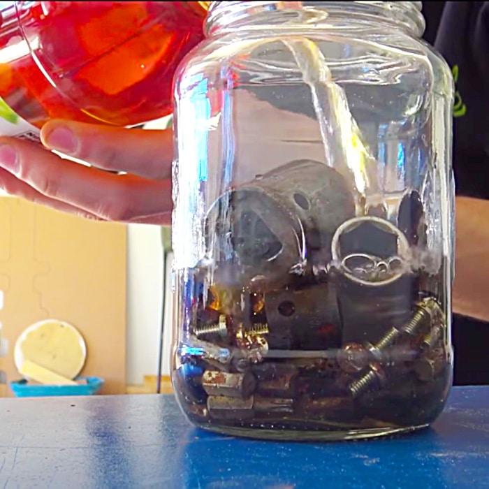 How To Remove Rust From Tools With Apple Cider Vinegar - Easy Way To Clean Tools - Vinegar Hacks
