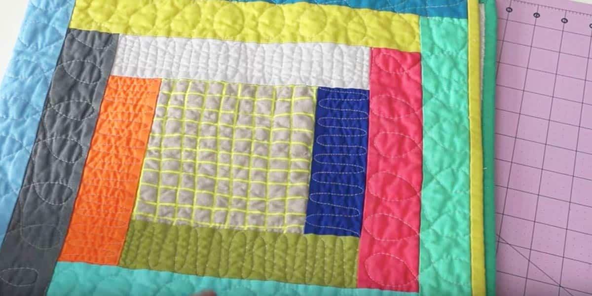 Simple Log Cabin Quilt Tutorial (Beginner Project Idea)