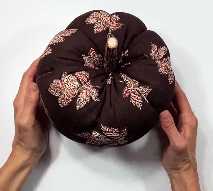 How to Fall Fabric Pumpkins