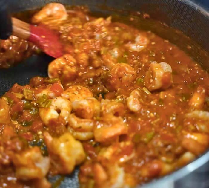 Smothered Okra and Shrimp Recipe Instructions