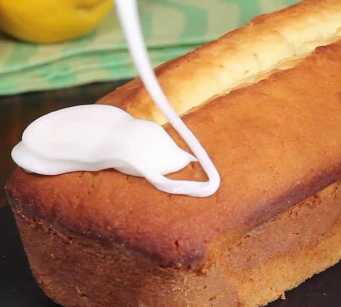 Easy to Make Lemon Pound Cake