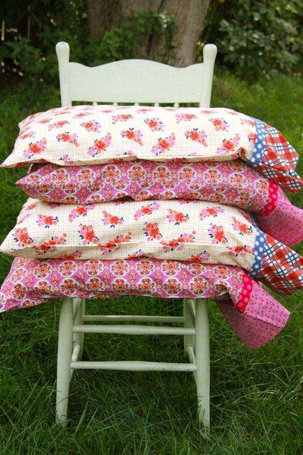 French Seam Pillowcases DIY, a pretty DIY pillowcase worth sewing this weekend and a charming handmade touch for any bed