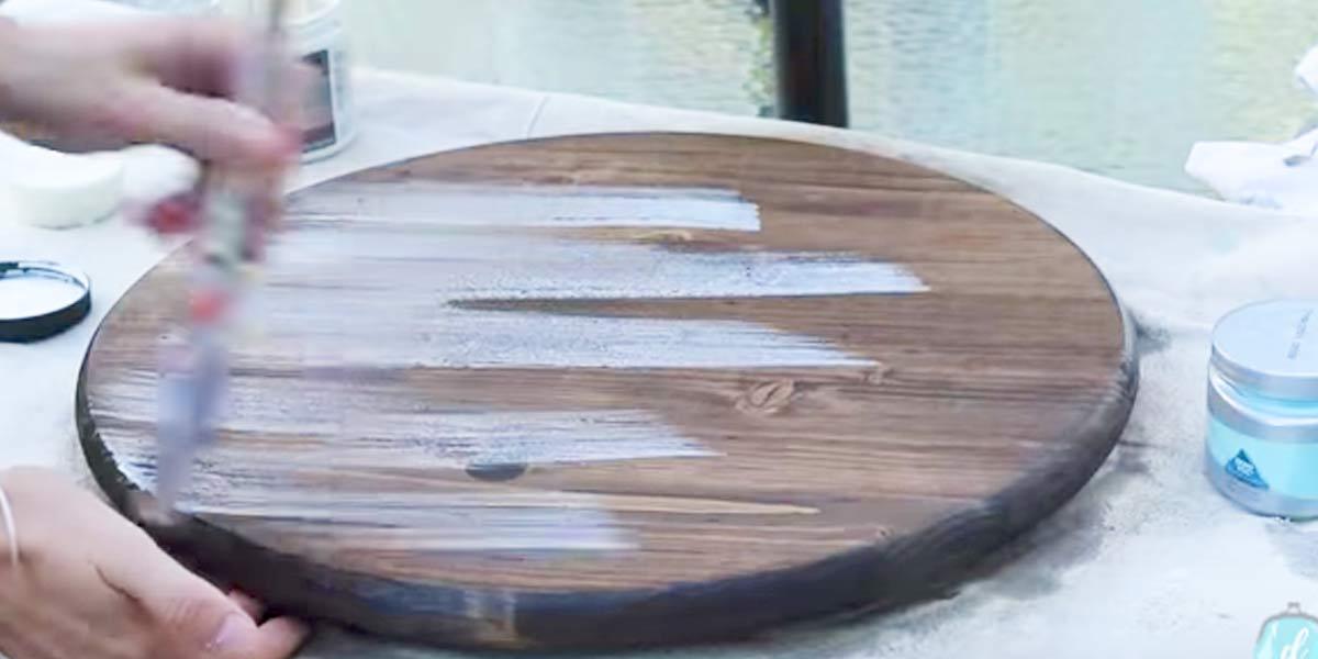 She Paints A Wood Circle Farmhouse Style, Making An Item That We All Need In Our Kitchen