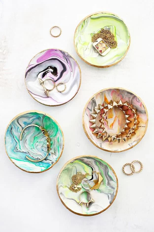 Easy Craft Ideas | DIY Gifts For Teens to Make | DIY Marbled Clay Dish | DIY Projects & Crafts by Sueeye