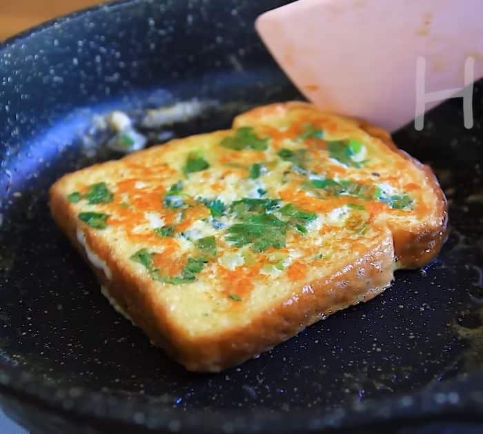 4 Easy and Delicious Breakfast Egg Bread Recipes Ingredients