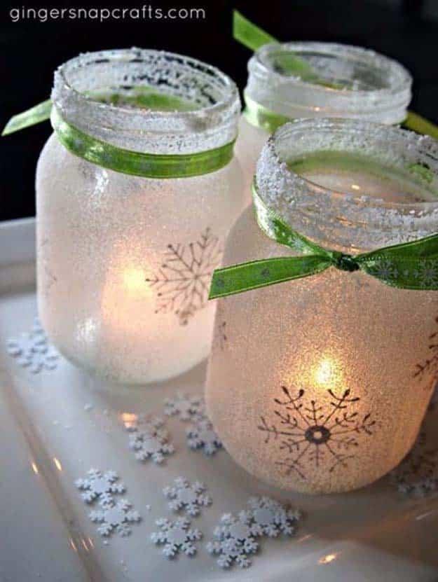 Awesome DIY Christmas Home Decorations and Homemade Holiday Decor Ideas - Quick and Easy Decorating ideas, cool ornaments, home decor crafts and fun Christmas stuff | Crafts and DI