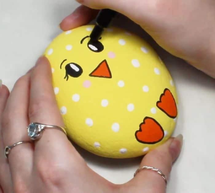 Easy DIY Easter Stone Painting Ideas