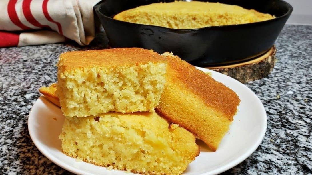 Easy Homemade Cornbread Recipe