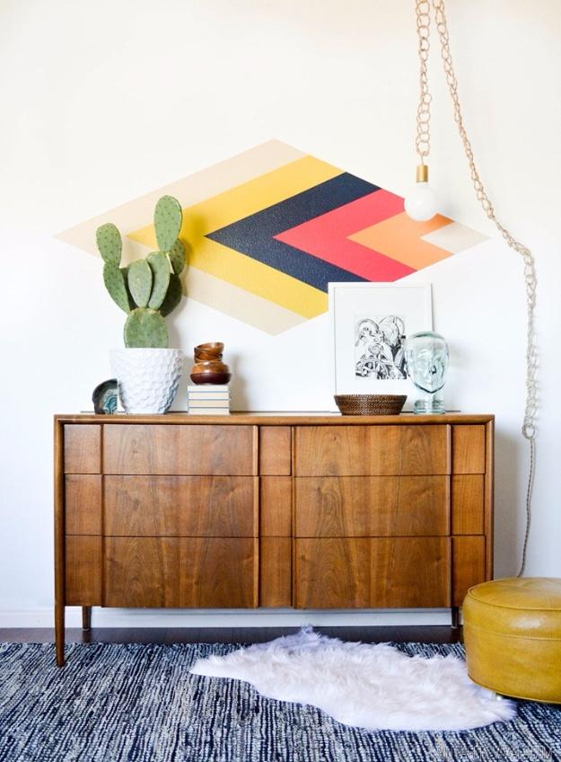 DIY Wall Art Ideas for the Bedroom - Retro Diamond Focal Wall - Rustic Decorating Projects For Bedroom, Brilliant Wall Art Projects, Creative Wall Art, Do It Yourself Crafts, Easy