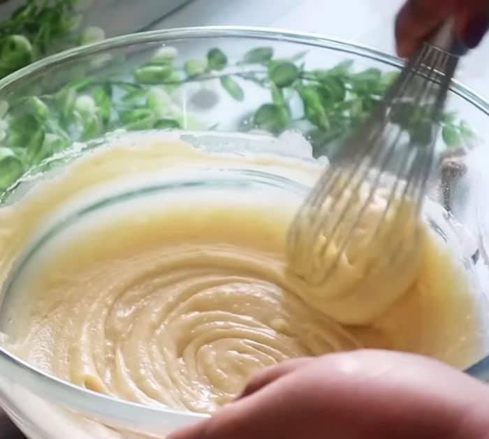 Easy To Make Fluffy Lemon Sugar Cupcake