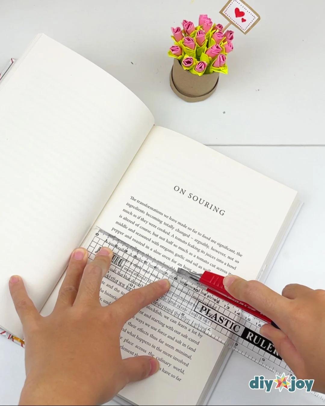 Book Flower Vase — cutting the paper
