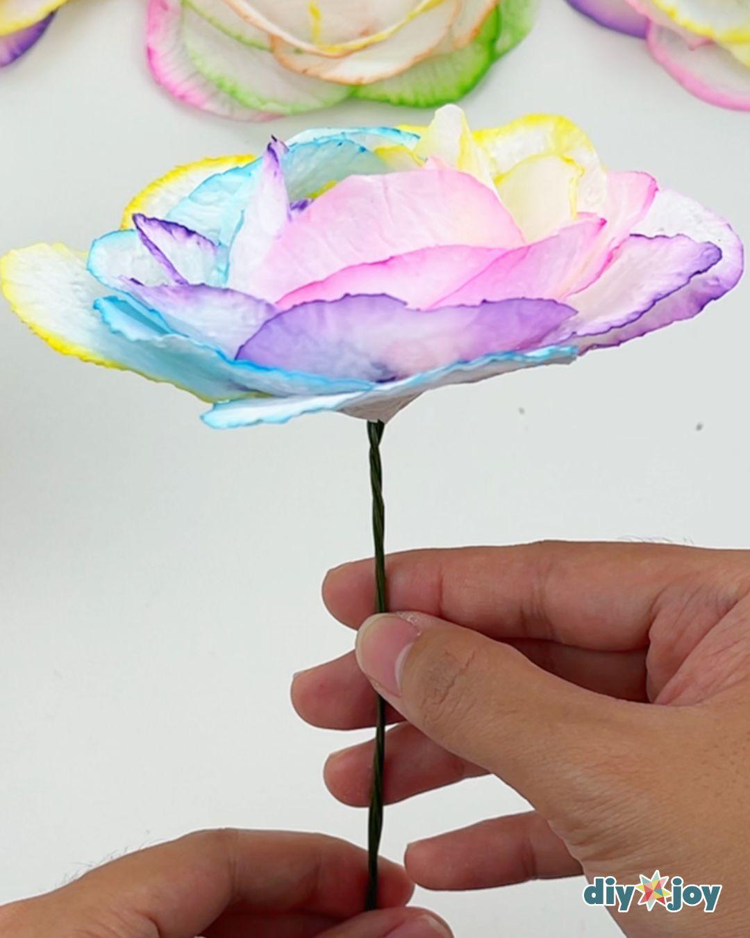 Toilet Paper Flowers — adding leaves (optional)