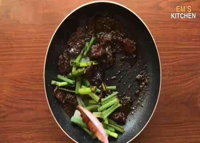 Cooking the Mongolian beef in one pan