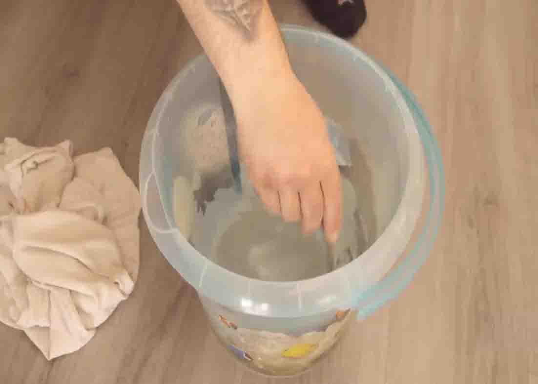 Combining the citric acid with warm water