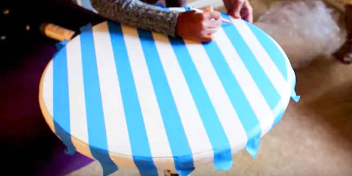 She Paints An Old Table And Tapes It Off. You’ll Love The Amazing Thing She Does Next!